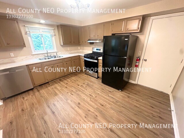 Building Photo - Charming home in North Ridgeville!