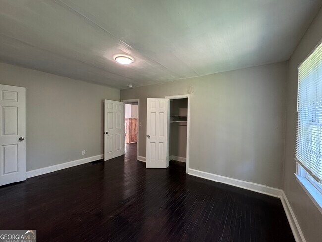 Foto del edificio - 1580 Childress Dr SW