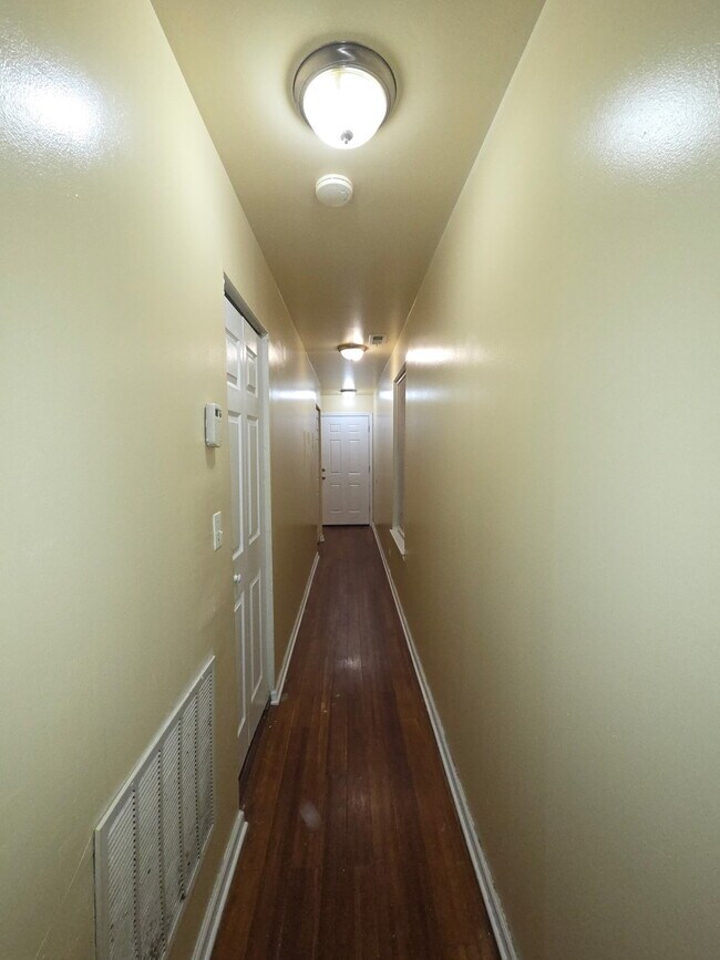 Foto del edificio - 6669 S Michigan Ave