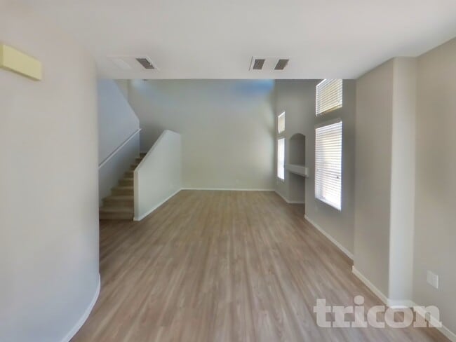 Foto del edificio - 7900 Hornbeam Ct