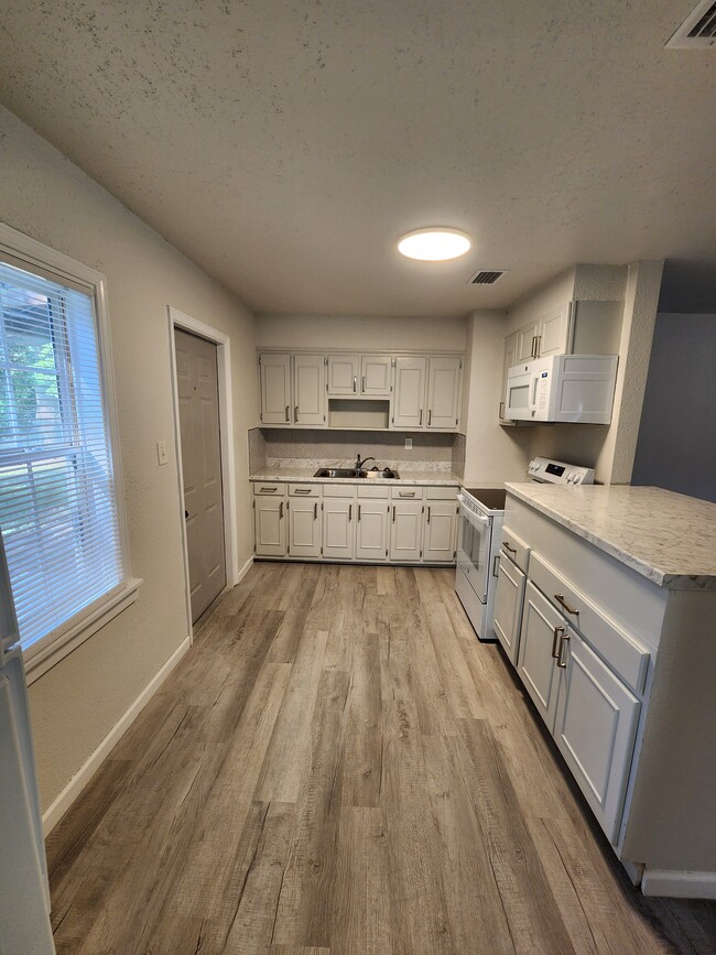 Building Photo - 113 Morningside Dr