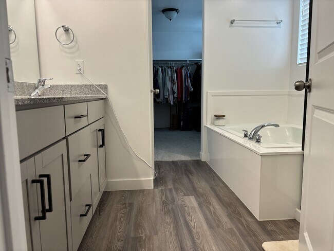 Foto del edificio - 582 W 850 S