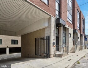 Building Photo - 1427 Kater St