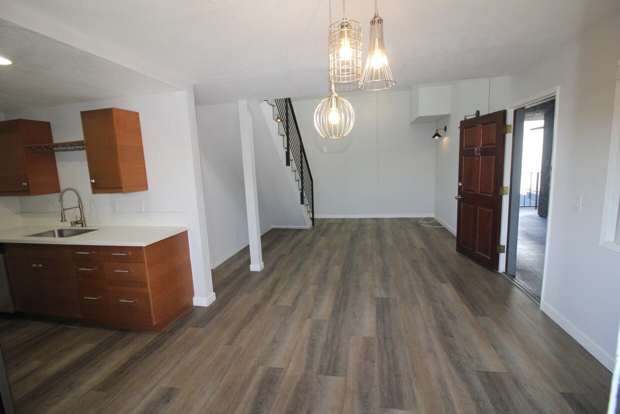 3501 Jasmine Ave Unit 12, Los Angeles, CA 90034 Apartments in Los