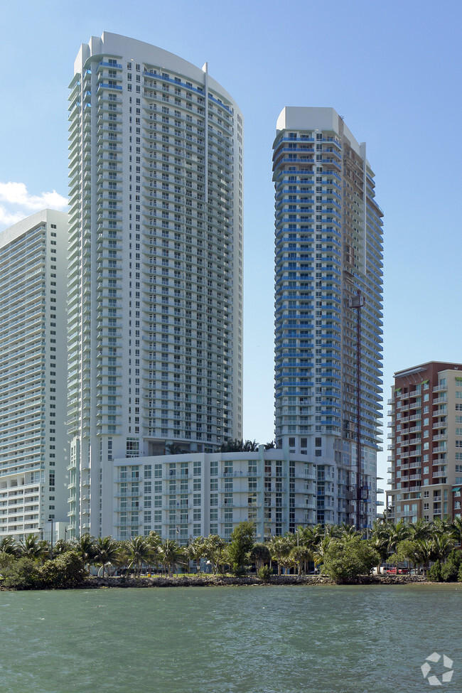 Opera Tower Miami