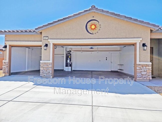 Building Photo - 3575 E Wallowa Dr