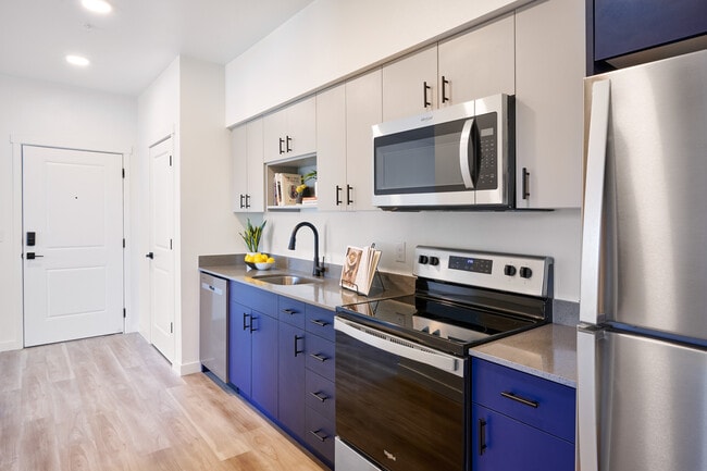 Building Photo - The Lawrence Apartments
