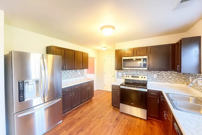 Foto del edificio - 4831 Stowe Derby Dr