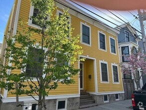 Building Photo - 46 Spring St