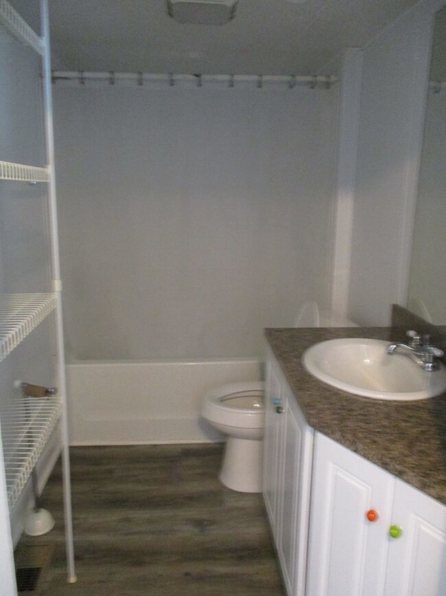 Building Photo - 2 BR in Thomasville!