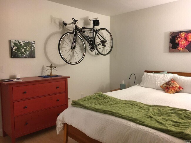 Foto del edificio - 30 Arbor Ct