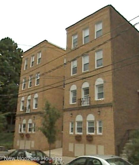 Primary Photo - 4416 Osage Ave