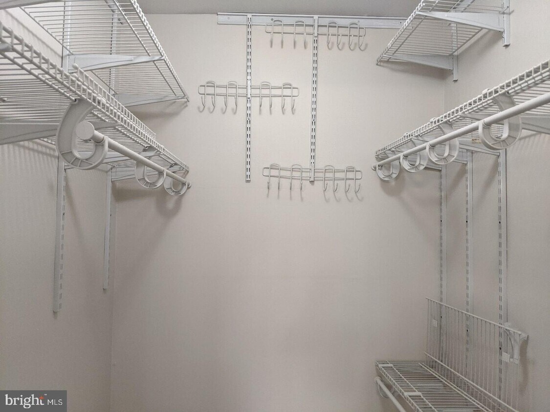 1155 Harbour Dr, Palmyra, NJ 08065 Condo for Rent in Palmyra, NJ