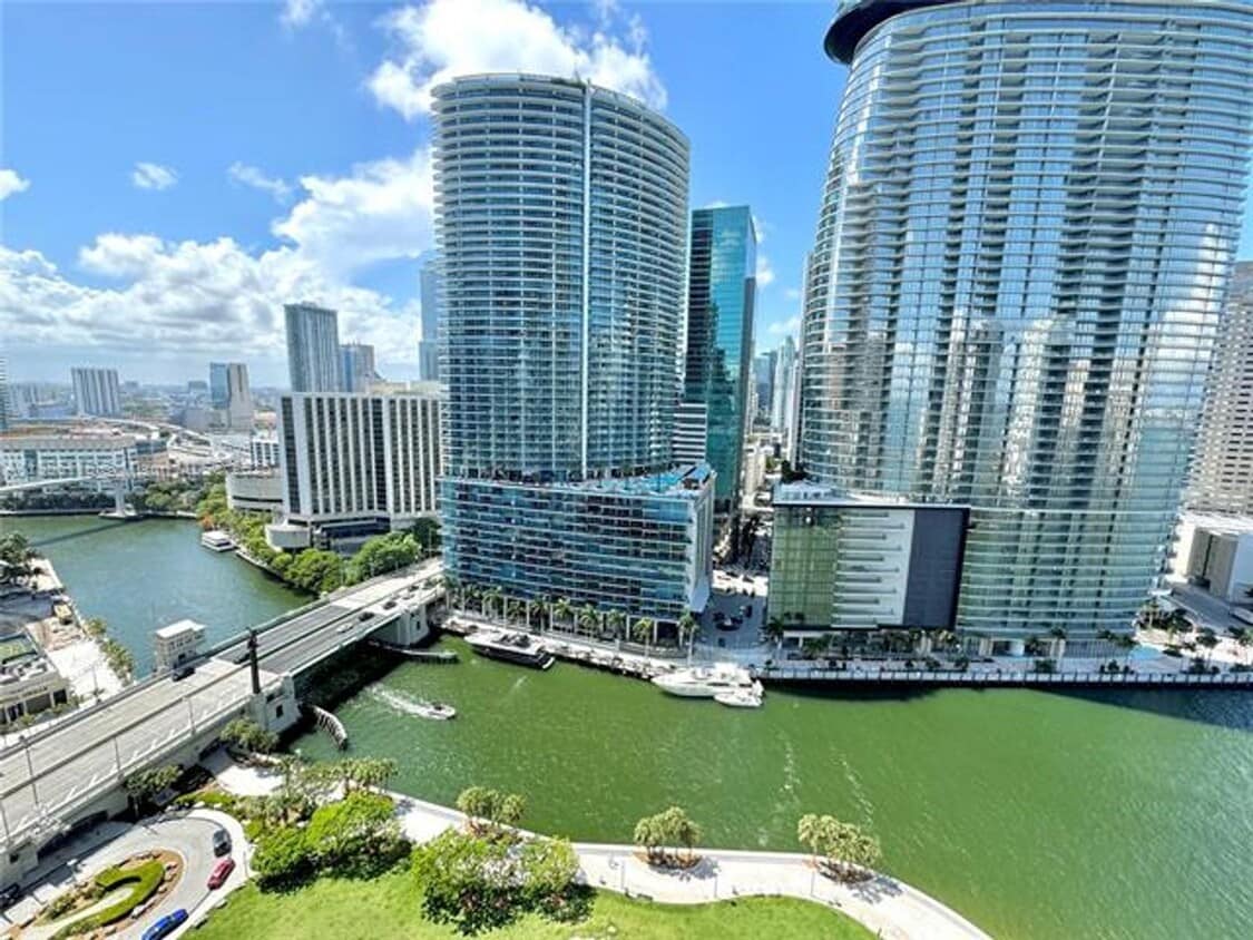 Photo - 475 Brickell Ave unit 2512 (A11886118)