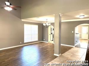 Foto del edificio - 2546 Woodland Village Pl