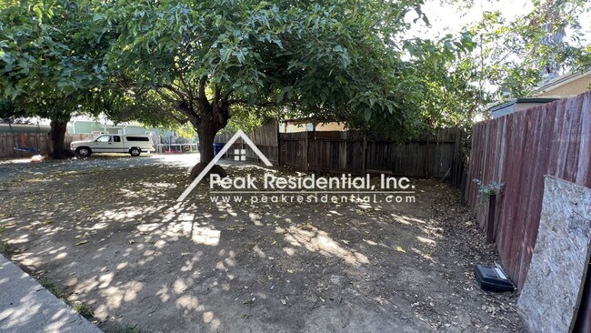 Foto del edificio - 3 br, 1 bath House - 4301 W. Nichols Avenu...