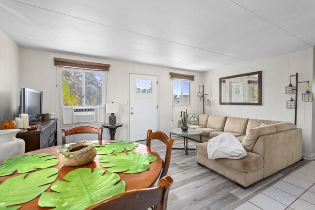 Building Photo - Ohana Island Retreat: 2BR Coastal Escape w...
