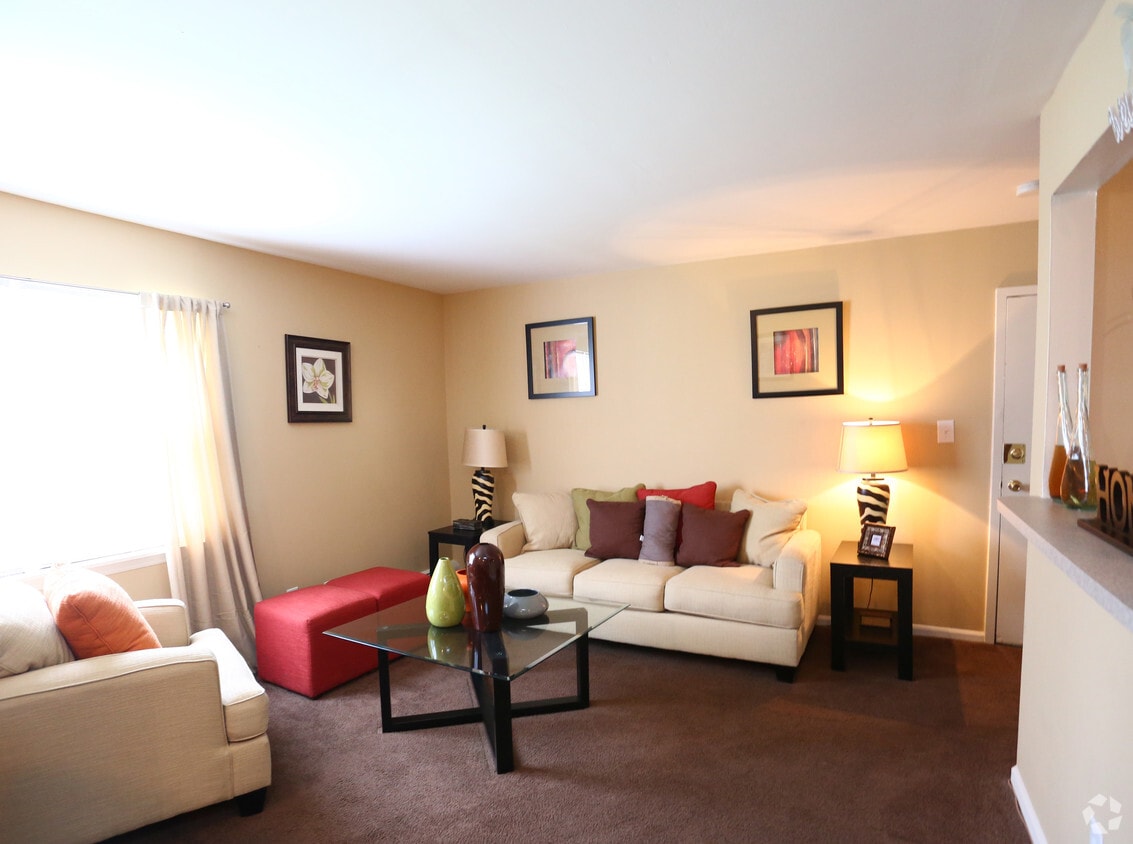 Primary Photo - Melrose Place Apartments