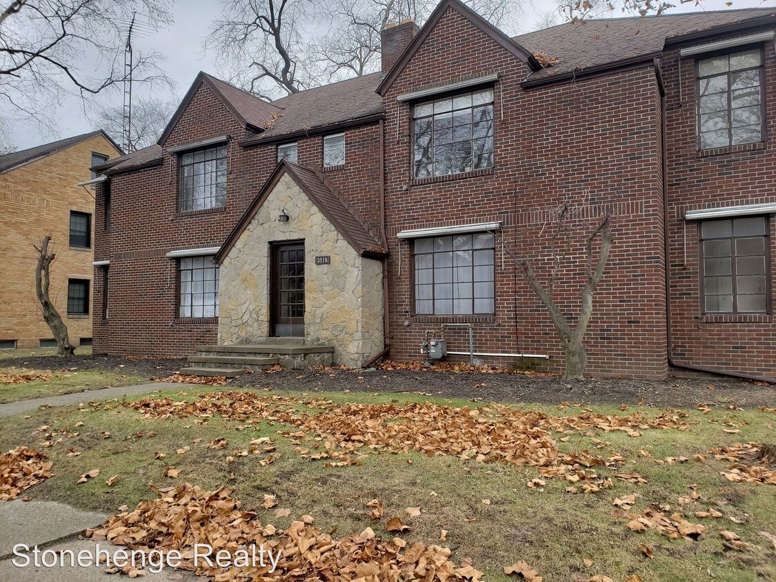 Foto principal - 3518 Woodmont Rd