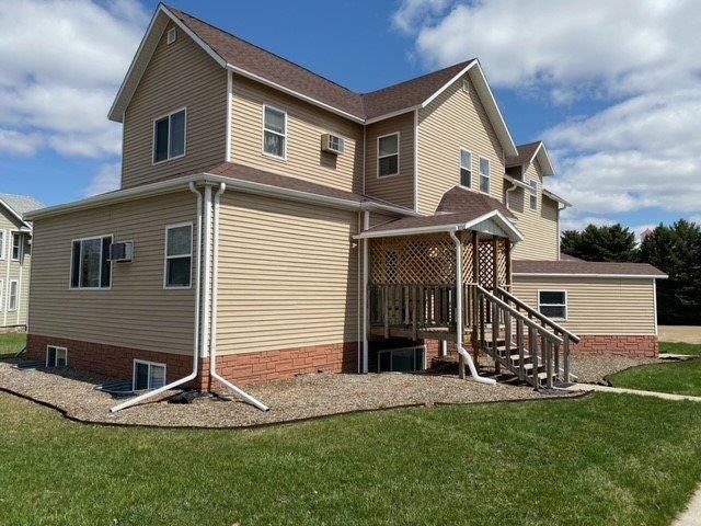 Primary Photo - Prairie House II