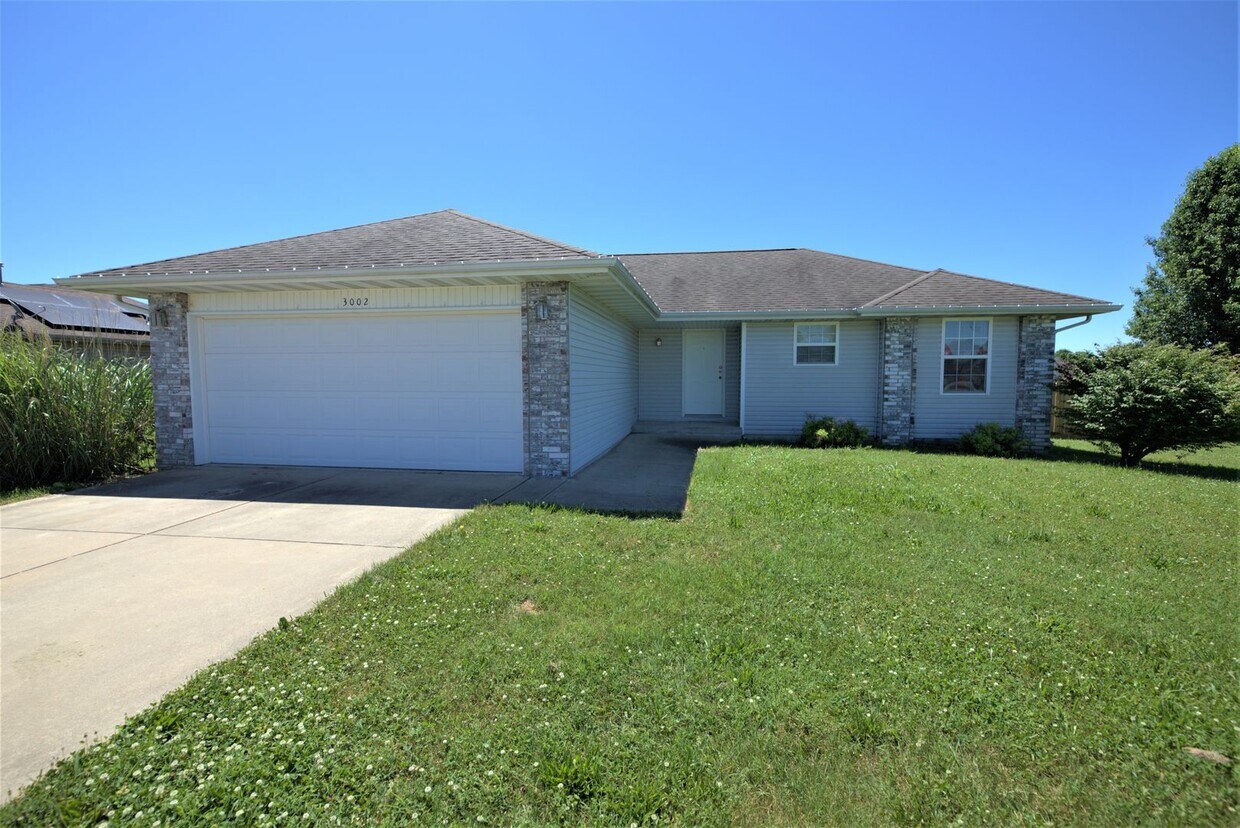 Foto principal - 3 Bedroom in a Convenient Location