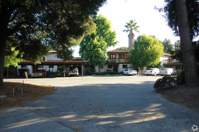 Building Photo - Wilder Townhomes