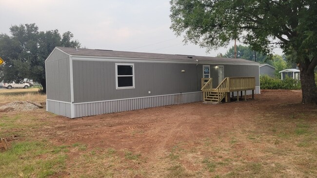 Building Photo - 5435 Clear View Dr