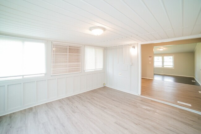 Foto del edificio - 8501 E 91 St