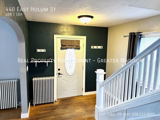 Foto del edificio - Gorgeous Deforest house for rent with many...