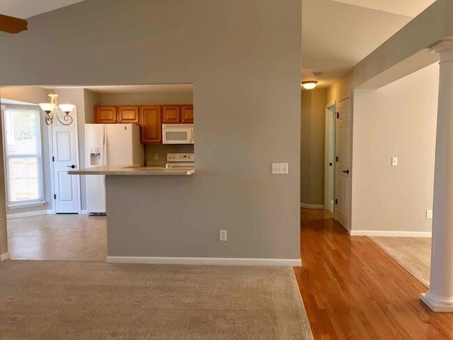 Building Photo - 124 Peine Hollow