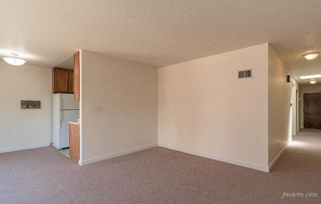 Foto del edificio - 2414 Pine St