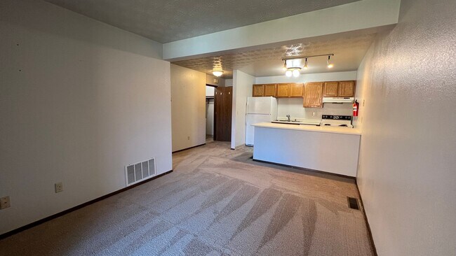 Foto del edificio - 1 Bedroom Condo in Independence Park w/Garage and Washer/Dryer! Call Today!