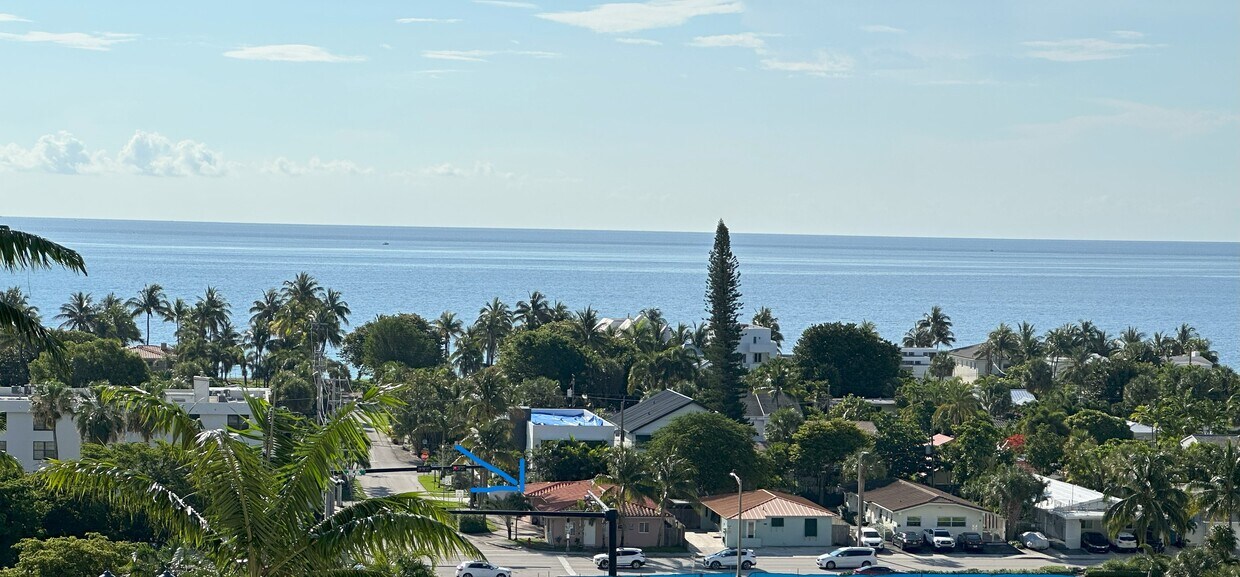 Primary Photo - 2928 N. Ocean Blvd