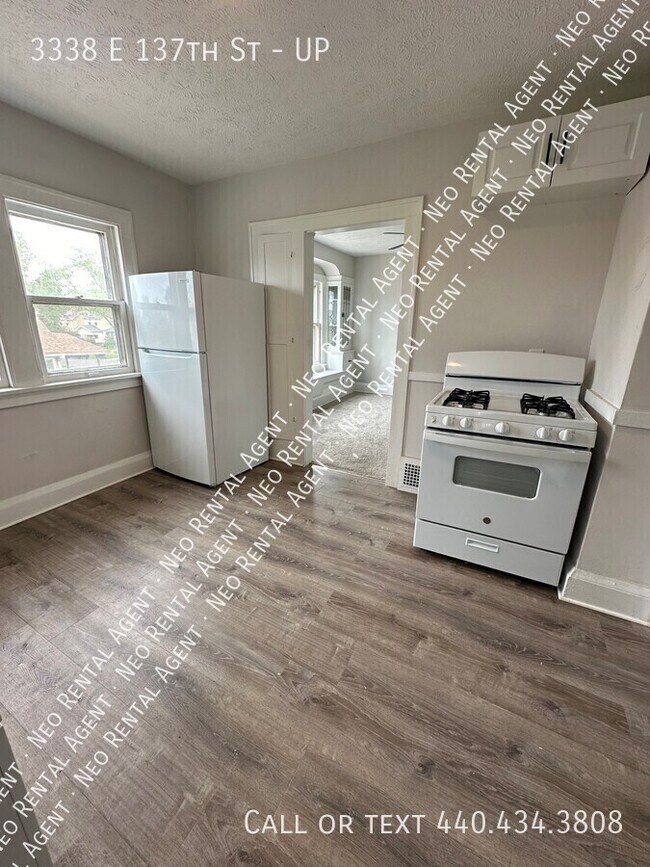 Foto del edificio - 3338 E 137th St