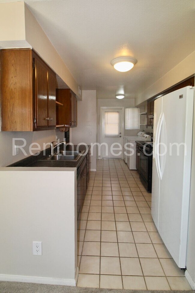 Foto del edificio - 12235 Wilsey Way