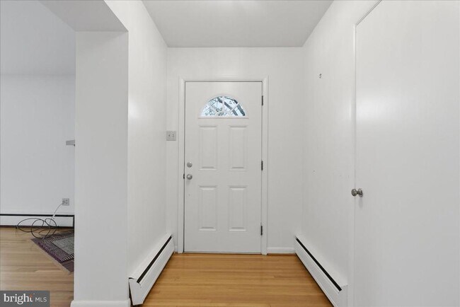Foto del edificio - 3044 N Frederick Pike