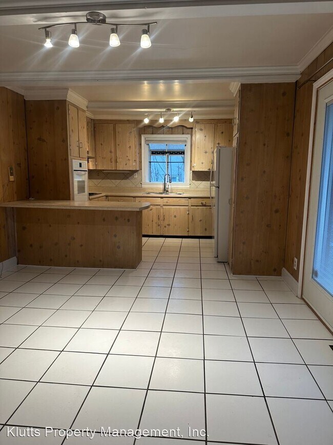 Foto del edificio - 3 br, 1.5 bath House - 1615 Burnley Road
