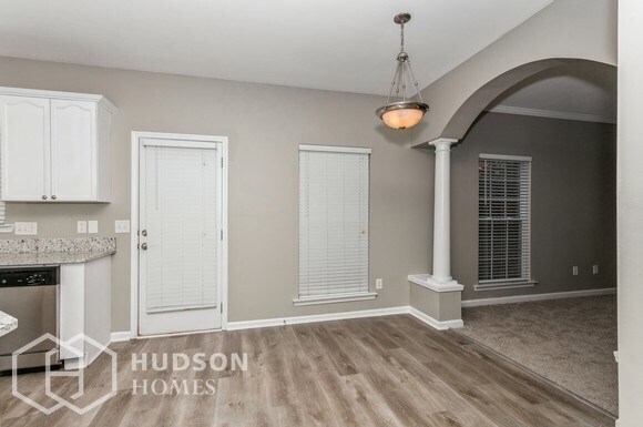 Foto del edificio - NOW AVAILABLE! - 4114 McBride Dr, Powder S...