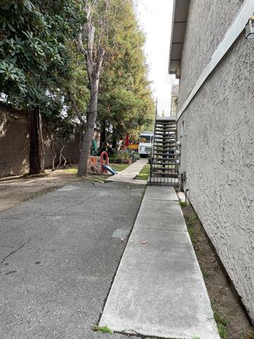 Building Photo - 5171 Lapa Dr