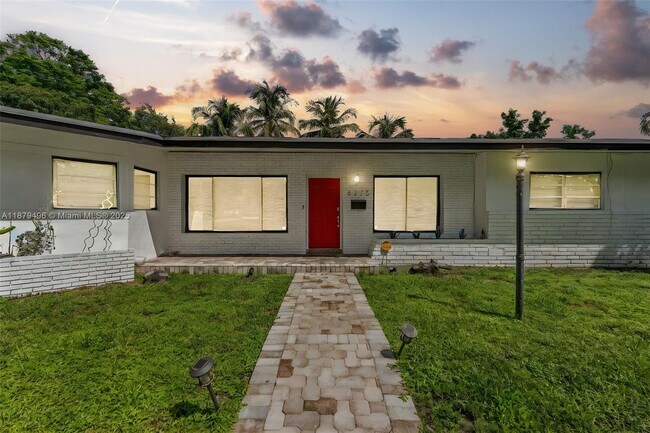 Building Photo - 6275 SW 123rd Terrace