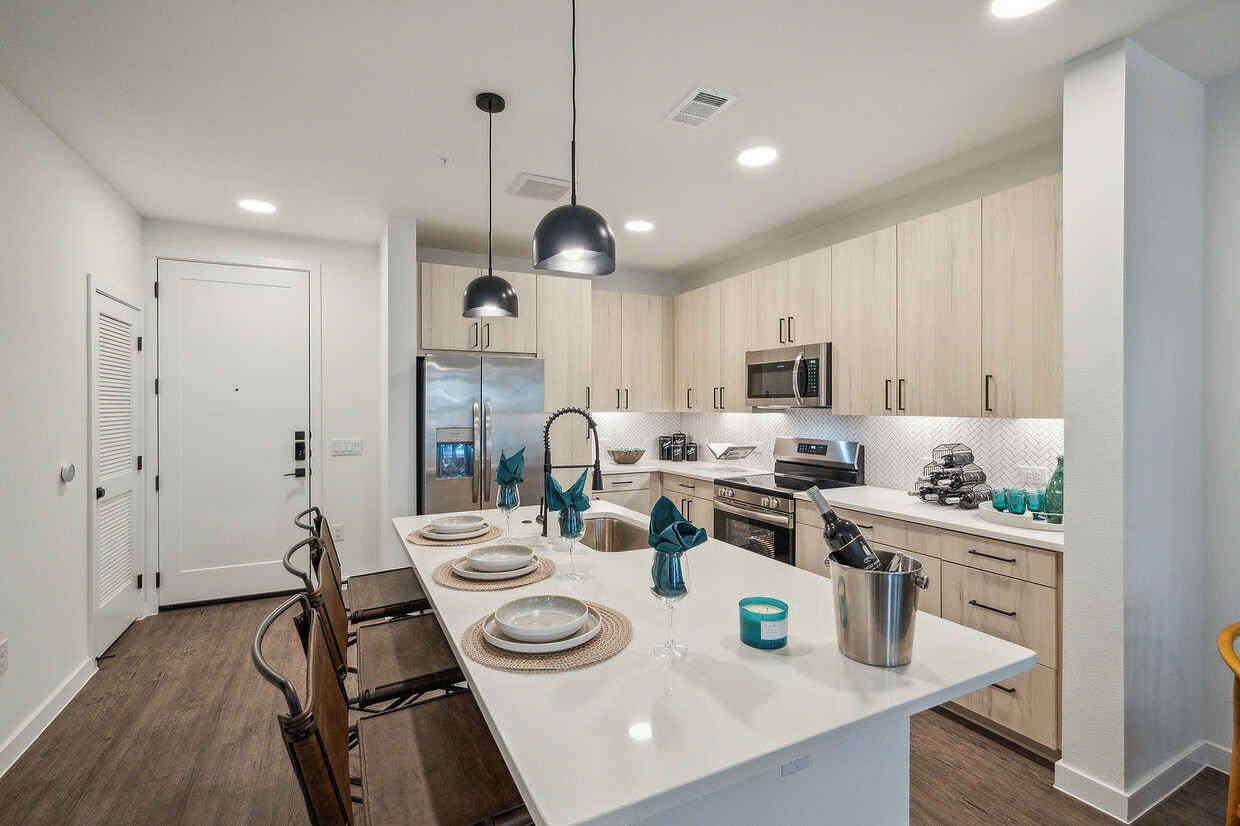 Functional design meets contemporary charm - Elina