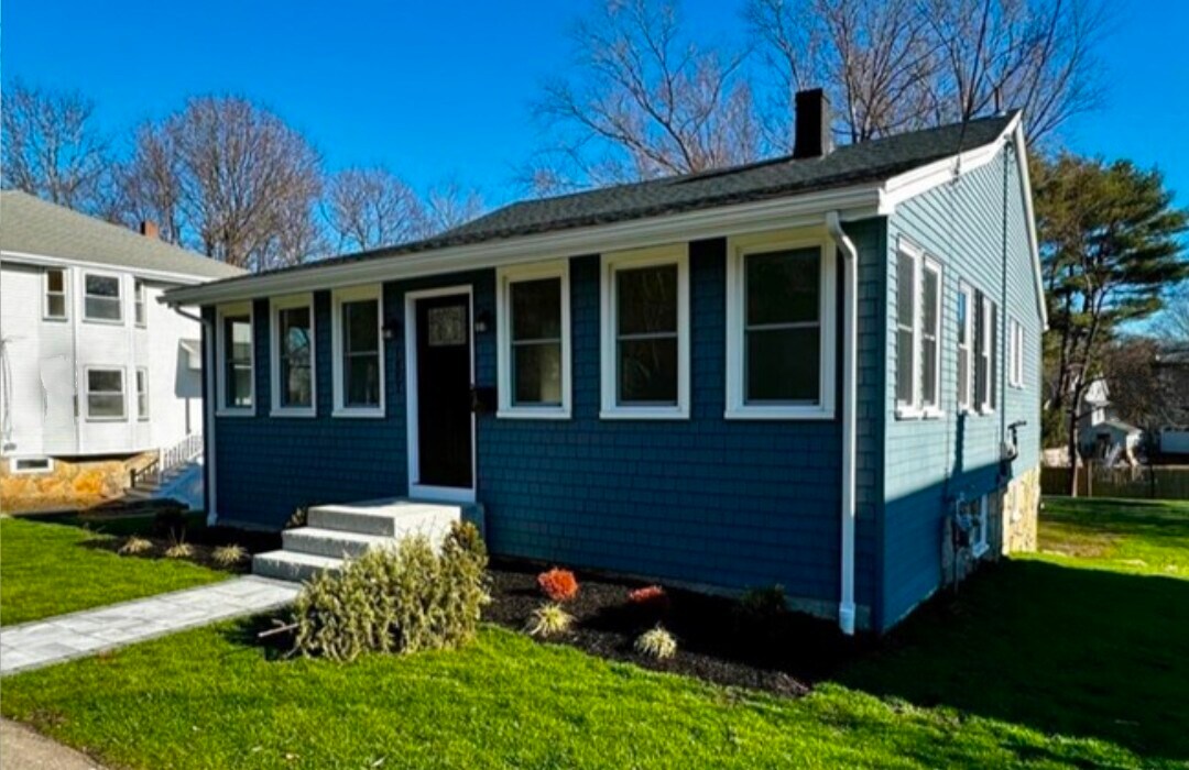 Foto principal - 1047 Pleasant St