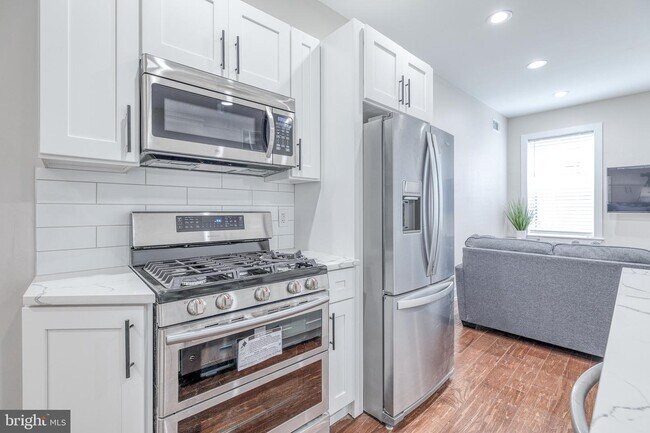 Foto del edificio - 2139 E Hagert St