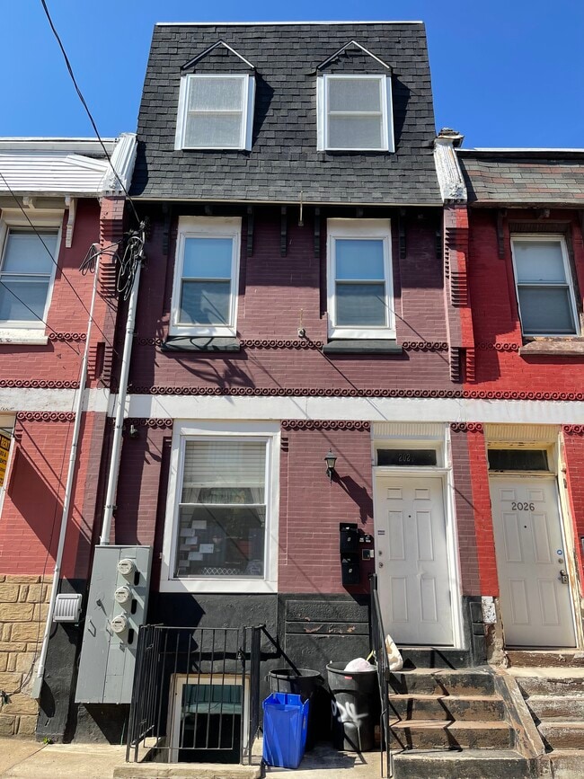 2024 N Carlisle St, Philadelphia, PA 19121 Apartments in Philadelphia