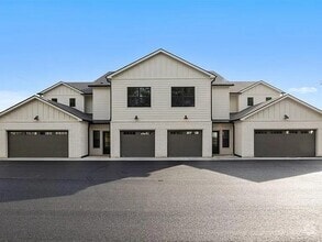 Building Photo - 512 Old Lovers Ln