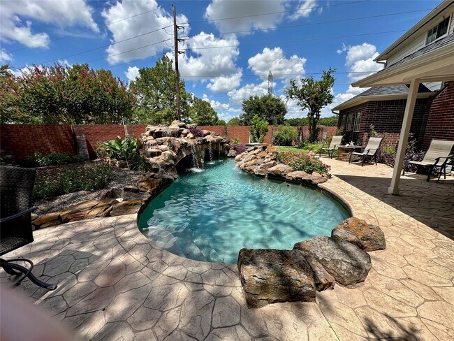 Foto del edificio - 7002 Greatwood Trails Ct