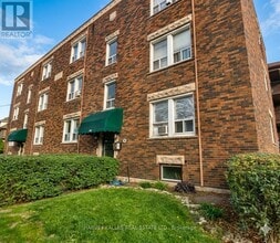 Building Photo - 101 Connaught Ave S