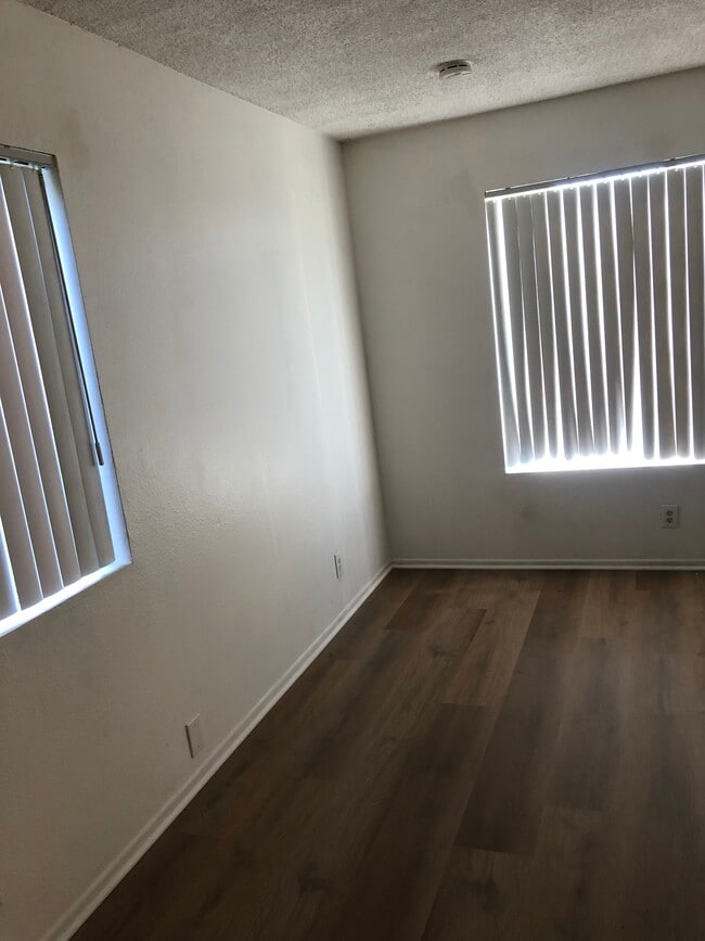 Foto del edificio - 2172 Olive Ave