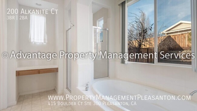 Foto del edificio - 200 Alkanite Ct