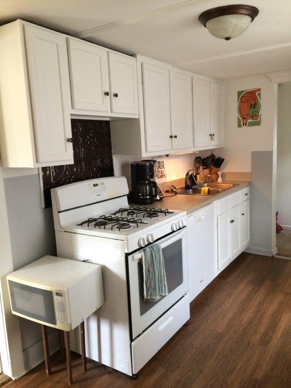 Kitchen - 566 Grand St